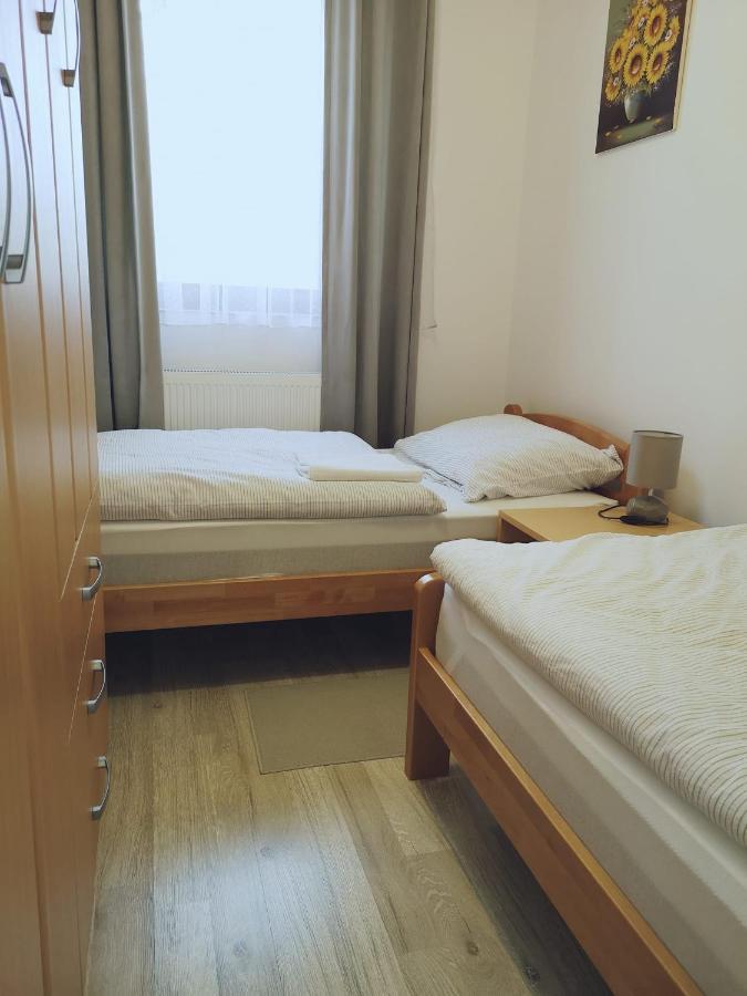 Turul -Kuca Za Odmor- Appartement Korod Buitenkant foto