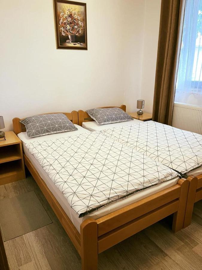 Turul -Kuca Za Odmor- Appartement Korod Buitenkant foto